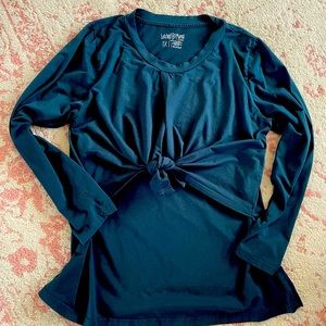 Latched Mama nursing top 1x